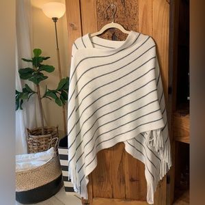 Cute white and grey sweater poncho. Worn once. Size S/M